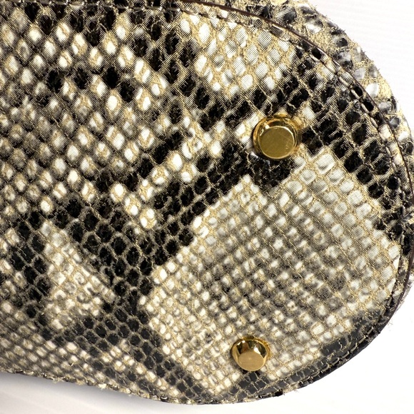 Donna Karan Black and Cream Hobo Bag - Picture 15 of 16